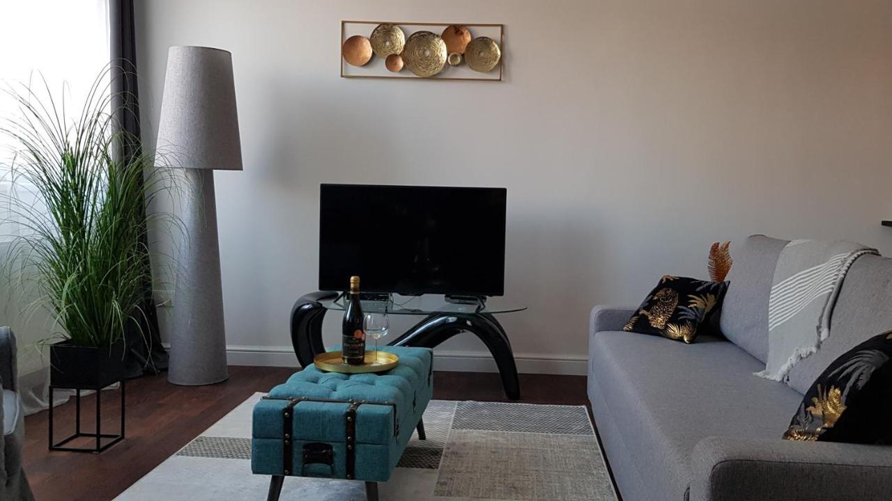 Boutique Apartman I Eger Esterno foto