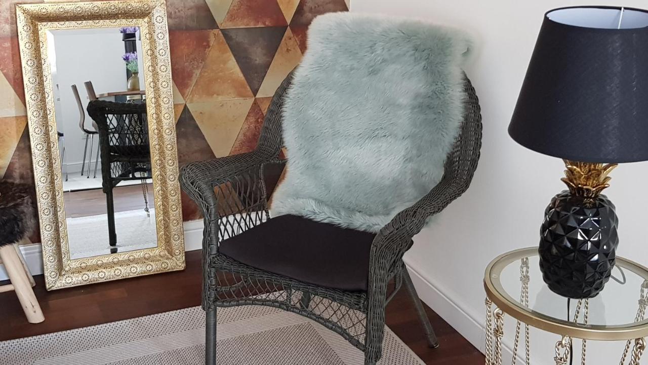 Boutique Apartman I Eger Esterno foto