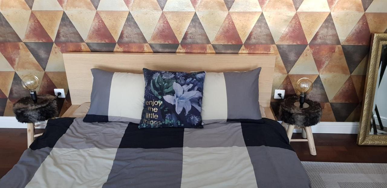 Boutique Apartman I Eger Esterno foto