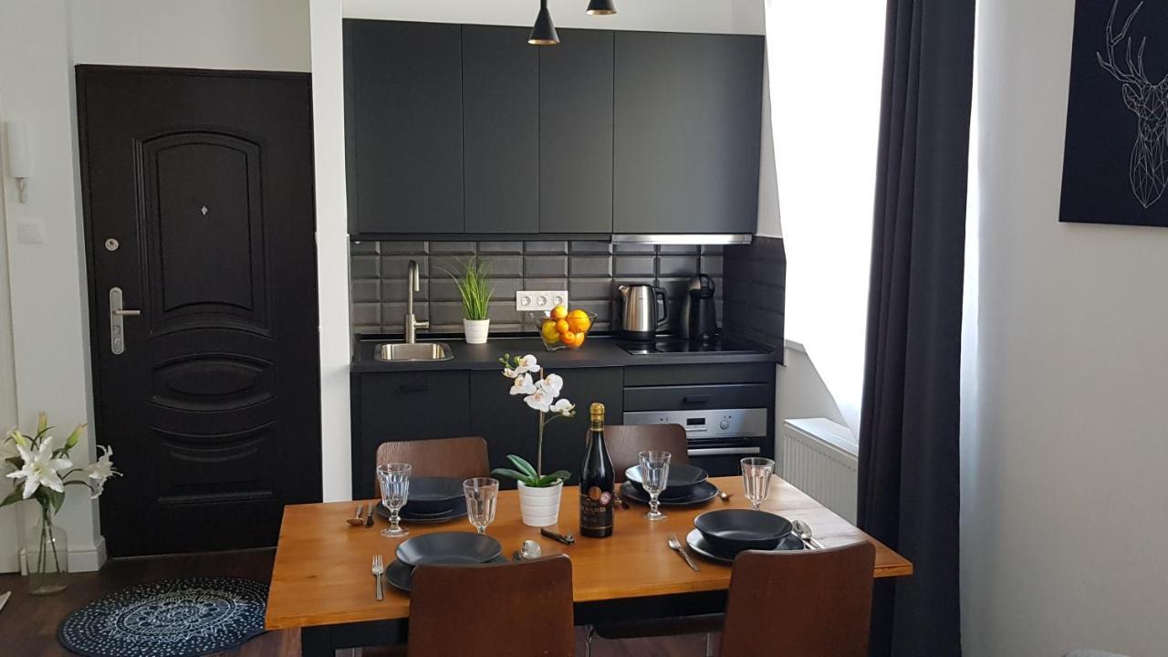 Boutique Apartman I Eger Esterno foto